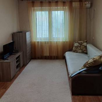 Продается 1-комнатная квартира, 36 м²