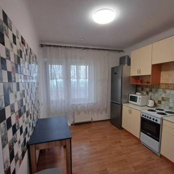 Продается 1-комнатная квартира, 36 м²
