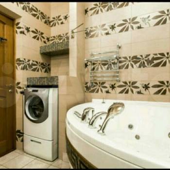 Продается 3-х комнатная квартира, 175 м²