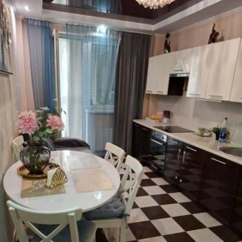 Продается 1-комнатная квартира, 43 м²