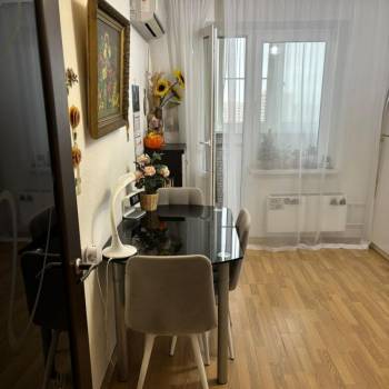 Продается 2-х комнатная квартира, 60 м²