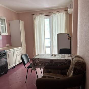 Сдается 1-комнатная квартира, 48 м²