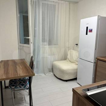 Сдается Многокомнатная квартира, 72 м²