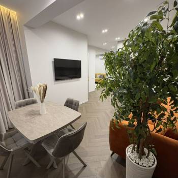 Продается 2-х комнатная квартира, 60 м²