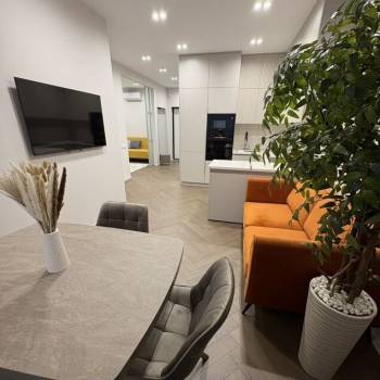 Продается 2-х комнатная квартира, 60 м²