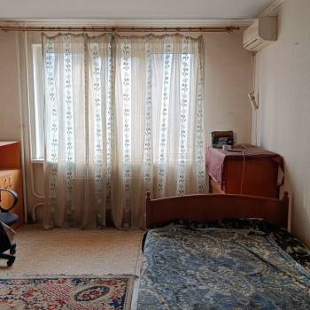 Продается 1-комнатная квартира, 45 м²