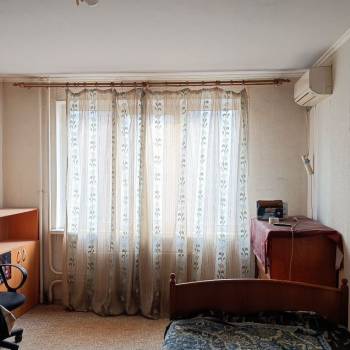 Продается 1-комнатная квартира, 45 м²