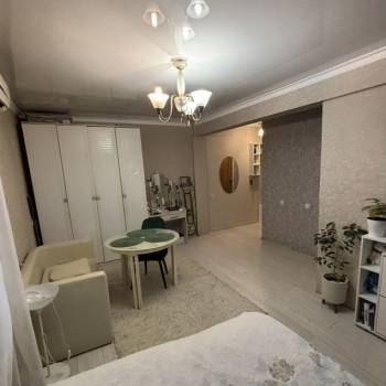 Продается 1-комнатная квартира, 32 м²