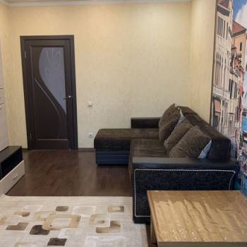 Сдается 2-х комнатная квартира, 60 м²