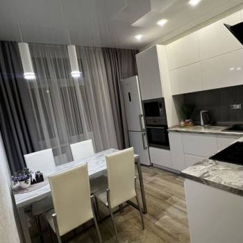 Сдается 1-комнатная квартира, 37 м²