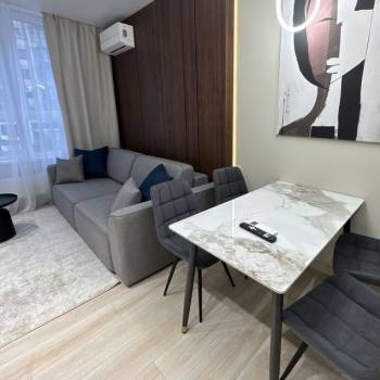 Продается 1-комнатная квартира, 45 м²