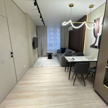Продается 1-комнатная квартира, 45 м²