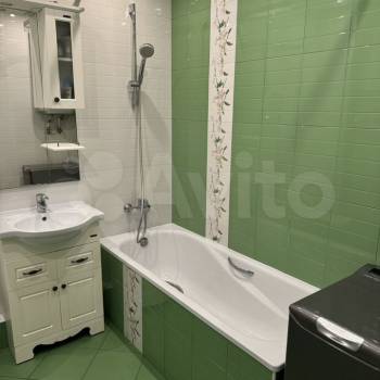 Продается 1-комнатная квартира, 50,7 м²