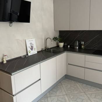 Продается 1-комнатная квартира, 50,7 м²