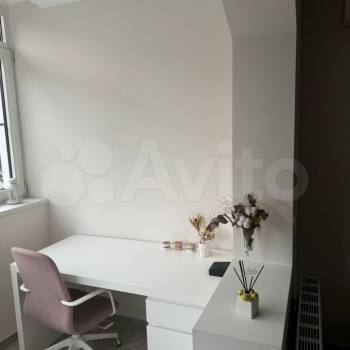 Продается 1-комнатная квартира, 50,7 м²