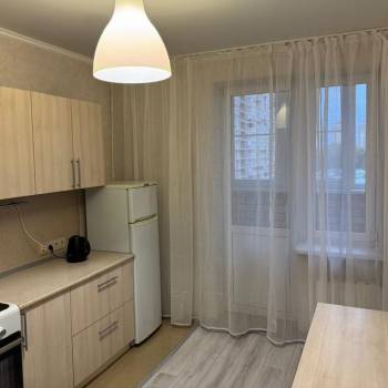 Сдается 1-комнатная квартира, 37,3 м²