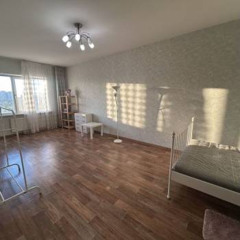 Продается 1-комнатная квартира, 52 м²