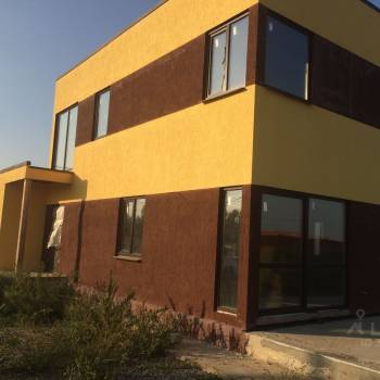 Продается Дом, 182 м²