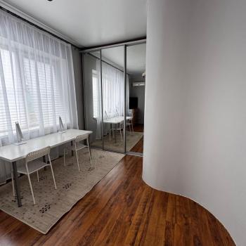 Продается 3-х комнатная квартира, 140 м²