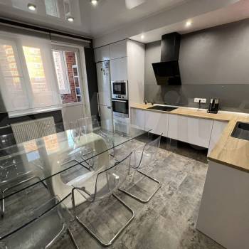 Сдается 2-х комнатная квартира, 69 м²