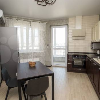 Сдается 1-комнатная квартира, 46 м²