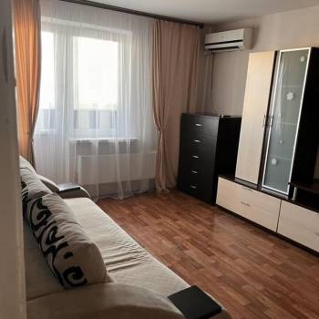 Сдается 1-комнатная квартира, 37,3 м²