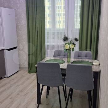 Сдается 1-комнатная квартира, 40 м²