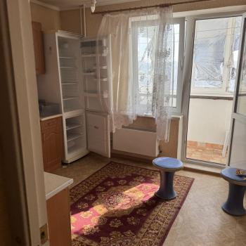 Продается 1-комнатная квартира, 37,3 м²