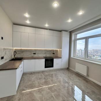 Продается 1-комнатная квартира, 47 м²