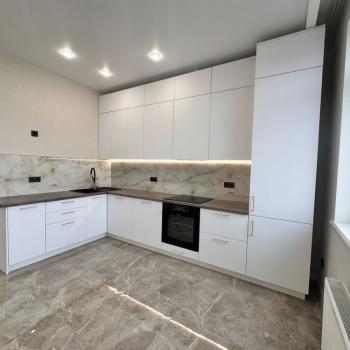 Продается 1-комнатная квартира, 47 м²