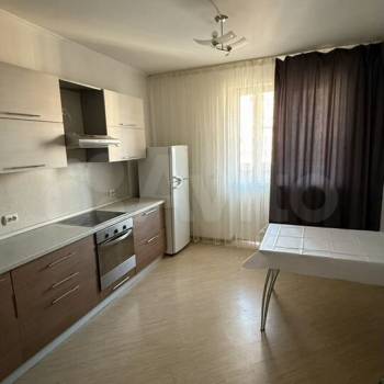 Сдается 2-х комнатная квартира, 62 м²