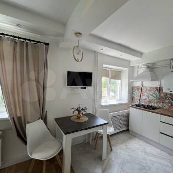 Продается 1-комнатная квартира, 32 м²