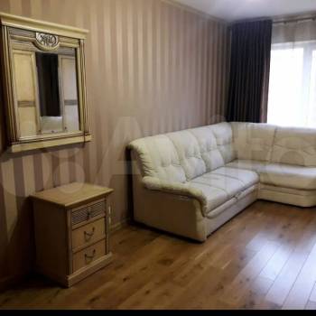 Продается 1-комнатная квартира, 36 м²