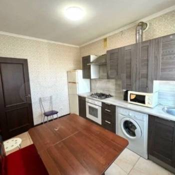 Продается 1-комнатная квартира, 33 м²