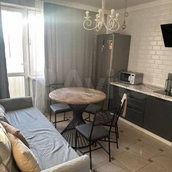 Сдается 1-комнатная квартира, 38 м²