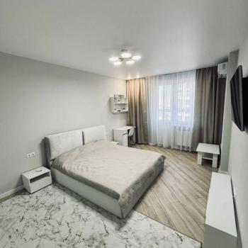 Сдается 1-комнатная квартира, 42 м²