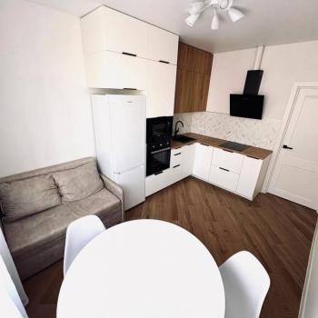 Сдается 1-комнатная квартира, 42 м²