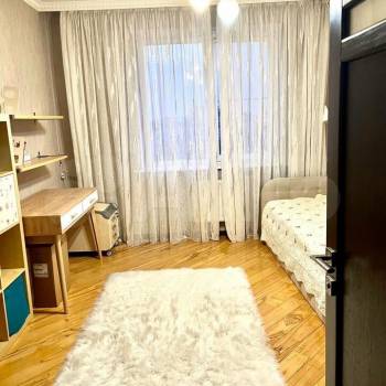 Сдается Многокомнатная квартира, 98 м²