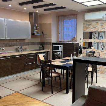 Сдается Многокомнатная квартира, 98 м²