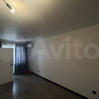 Продается 1-комнатная квартира, 49,7 м²