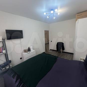 Продается 1-комнатная квартира, 49,7 м²