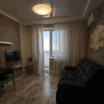 Сдается 1-комнатная квартира, 40 м²