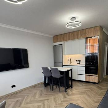 Сдается 1-комнатная квартира, 53 м²