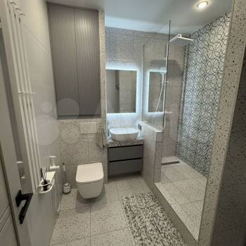 Сдается 1-комнатная квартира, 53 м²