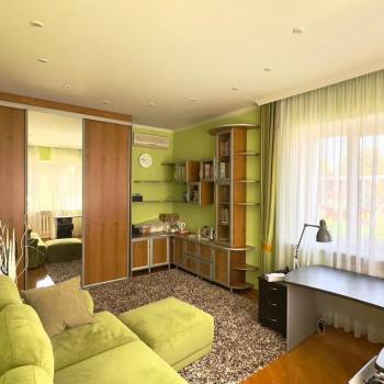 Продается Дом, 270 м²