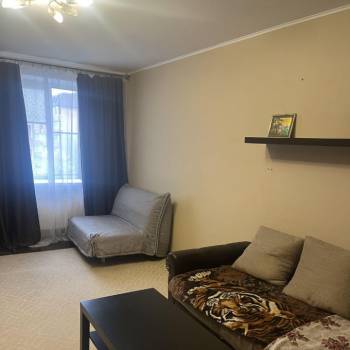 Сдается 1-комнатная квартира, 45 м²