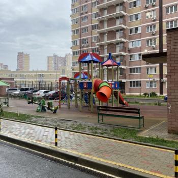 Продается 1-комнатная квартира, 42,9 м²