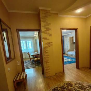 Сдается 2-х комнатная квартира, 75 м²