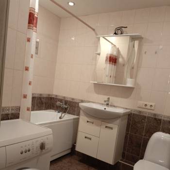 Сдается Многокомнатная квартира, 58 м²