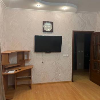 Сдается 1-комнатная квартира, 51 м²